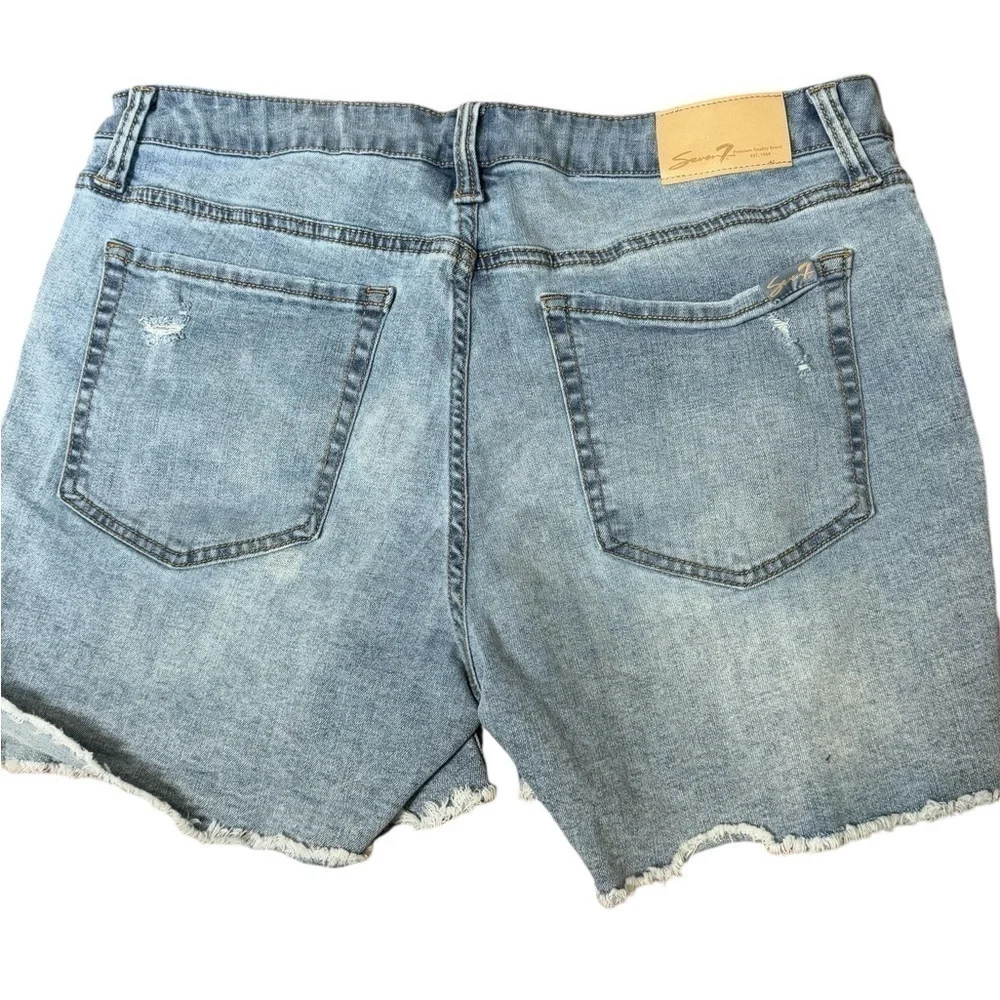 Seven 7 Medium Wash Denim Shorts Raw Hem Size 12